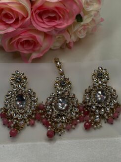 Maroon Tikka with danglers(stones)