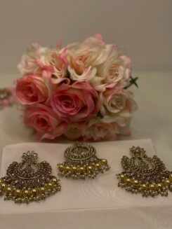 Golden Tikka with Danglers